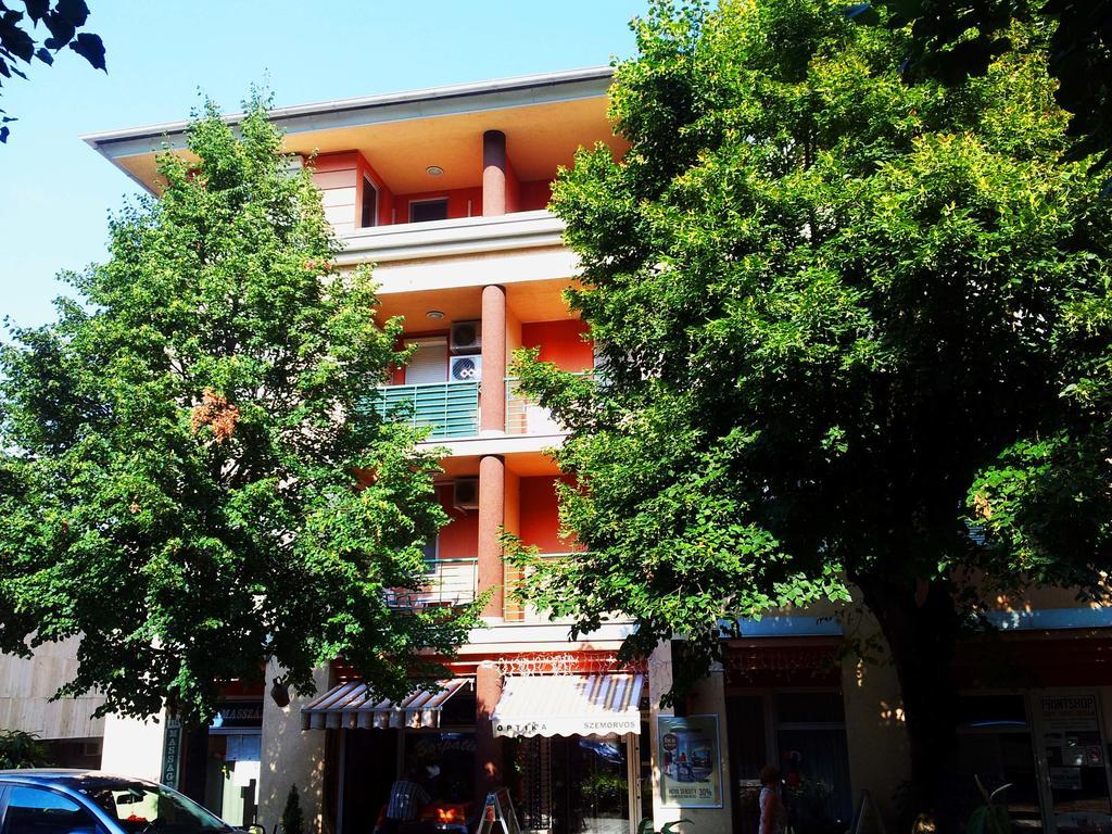 Hévíz Max Thermal Apartman מראה חיצוני תמונה